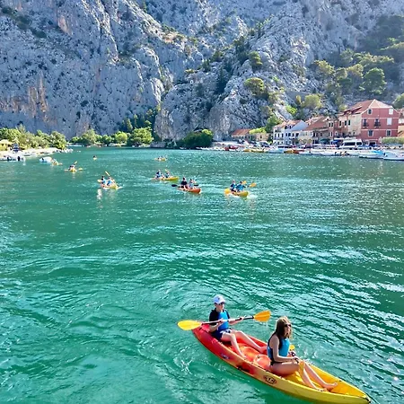 Apartment Vrilo Omis Exterior photo
