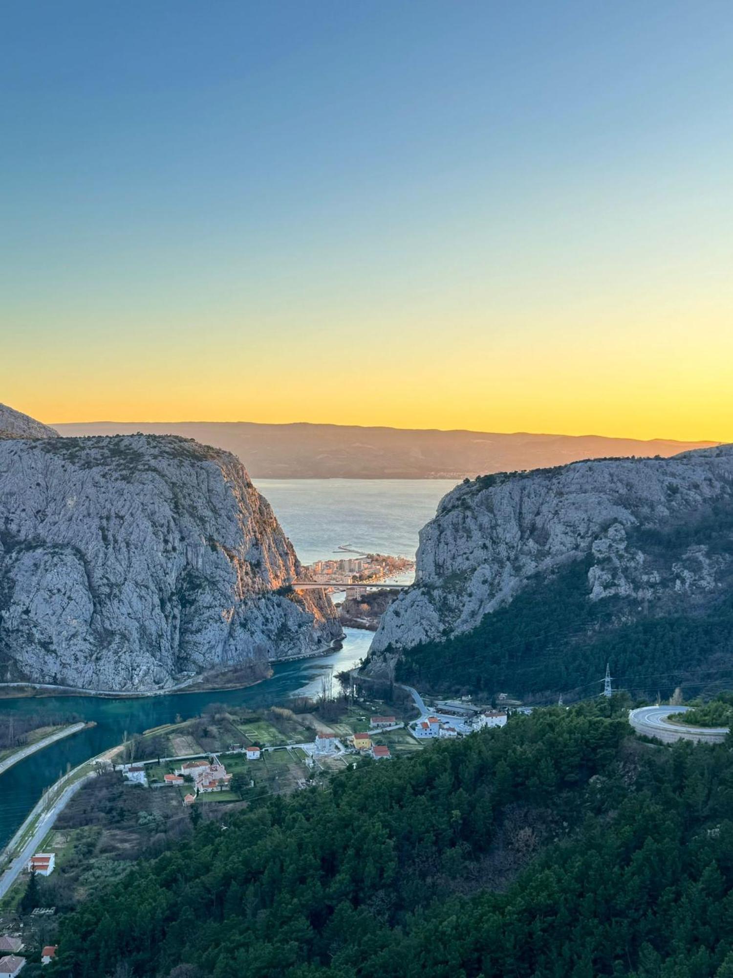 Apartment Vrilo Omis